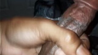 Большой черный член мастурбирует с огромной нагрузкой на сперму - порно видео