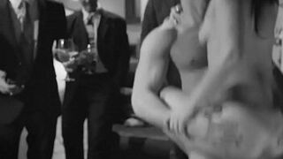 Сказки о рогах и рогоносцах: ужин в компании, они обедали твою жену. - порно видео