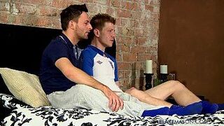 Футболисты делают ставку… - порно видео