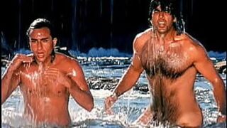 Акшай Кумар и Саиф Али Хан поймали без нижнего белья - порно видео