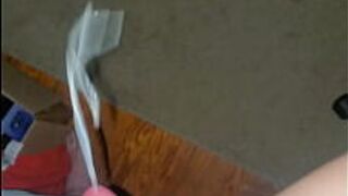 Подруга дрочит мне с большим камшотом - порно видео