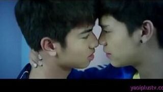Мальчики обожают - подборка сцен горячего поцелуя (новинка) - порно видео