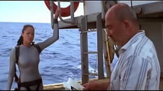 Анджелина Джоли в фильме Лара Крофт Расхитительница гробниц - Колыбель жизни - порно видео