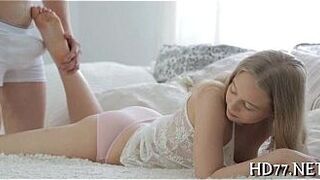 Беспокойная и дикая езда на шлонге - порно видео