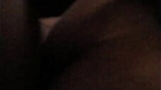 Новая сука - порно видео