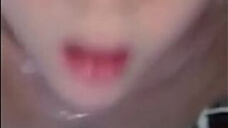 Молодой транссексуал - порно видео