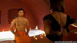 Моя киска нуждается в массаже - порно видео