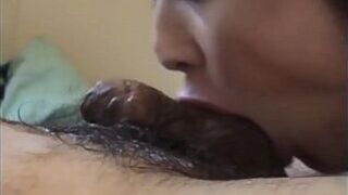 Ваша бабочка такая красивая - порно видео