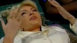 Две самые красивые блондинки-модели становятся лесбиянками, Хелен Дюваль, Леа Мартини - порно видео